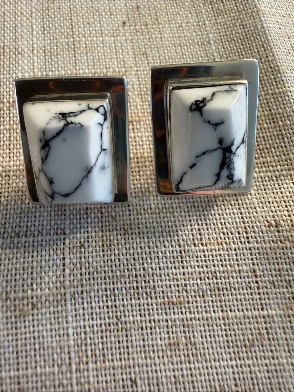 Made in Mexico White/Black Marble-Pattern .925 Silver Earrings. 3/4” x 1/2” EC